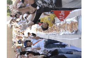 A 37.3-meter long pizza from Osaka