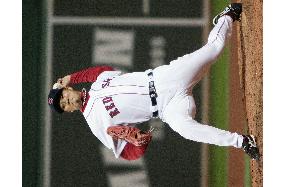 Baseball: Okajima helps Red Sox take 2-0 lead in World Series