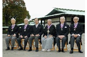 Kyogen actor Shigeyama, 4 others receive top culture awards