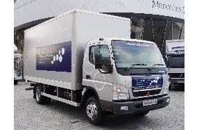 Daimler to sell Mitsubishi Fuso-made hybrid trucks in Europe