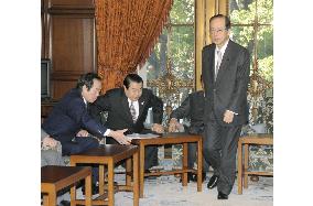 Cabinet OKs 895.4 bil. yen extra budget for FY 2007