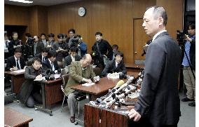 Iwakuni mayor tenders resignation over U.S. base dispute
