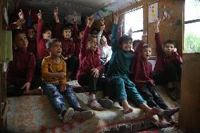 AFGHANISTAN-KABUL-MOBILE SCHOOL