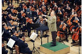 Maazel conducts North Korea's state orchestra