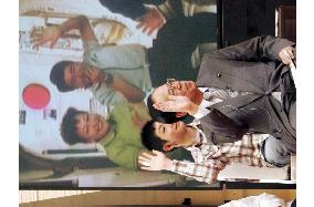 Japanese astronaut Doi talks with Fukuda, Tokai, school juniors