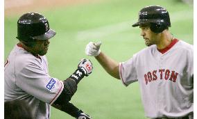 Red Sox edge Hanshin 6-5 in exhibition opener