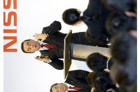 850,000 new recruits mark 1st day of work