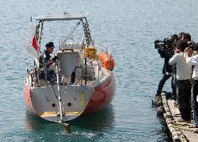 Japan businessman makes 2nd attempt to cross Pacific on rowboat