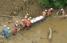 Japan quake death toll at 10 as body found in Miyagi inn debris