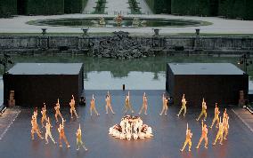 Tokyo Ballet performs in the gardens of Versailles Palace