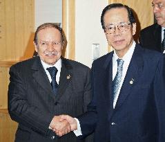 G-8 summit: Fukuda meets with Algeria President Bouteflika