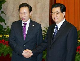 Olympics diplomacy: Hu Jintao meets S. Korean President Lee