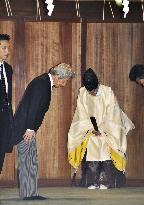 Former Prime Minister Koizumi visits Yasukuni Shrine