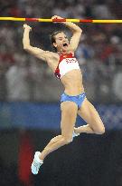 Russia's Isinbaeva wins Olympic pole vault with world record
