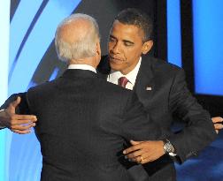 Obama formally nominated as Democratic White House candidate