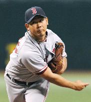 Red Sox pitcher Matsuzaka earns season's 17th win