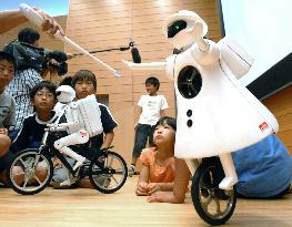 Murata's cycling robots