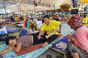 Antigov't protest inside Thailand's Government House continues