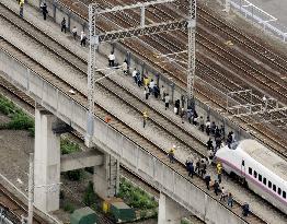 Northbound shinkansen trains suspended due to signal glitch