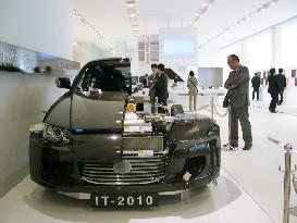 Toray aims to perk up business with advanced car materials