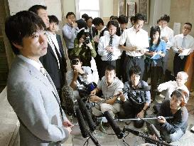 Osaka Gov. Hashimoto ordered to pay damages for TV comment