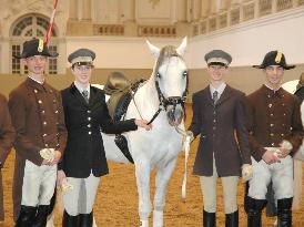 Vienna's famed Spanish Riding School accepts women for 1st time