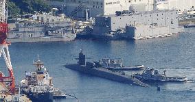 U.S. nuclear sub Ohio pays 1st port call in Japan