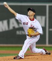 Red Sox beat Rays 8-7 in Game 5 in AL Championship Series