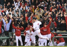 Red Sox beat Rays 8-7 in Game 5 of AL Championship Series