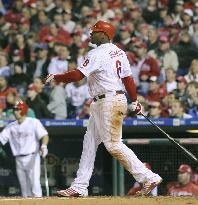 Phillies beat 10-2 Rays in Game 4 of World Series