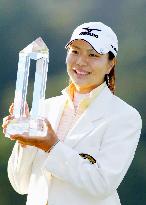 Hattori gets 1st career win at Hisako Higuchi IDC Ladies