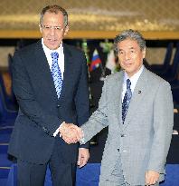 Japan, Russia ministers to reaffirm efforts to solve island row