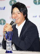 Teen phenomenon Ishikawa named Rookie of the Year