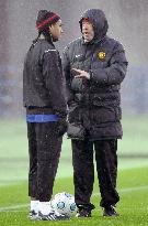 Manchester United prepare for Club World Cup semifinal