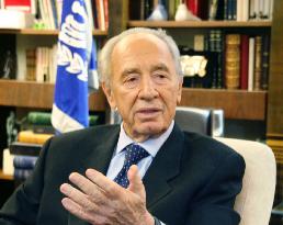 Peres supports Japan's plan for Jericho industrial complex
