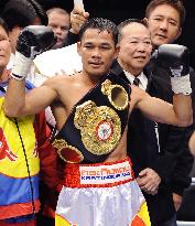 Sakata surrenders WBA flyweight title in 2nd-round defeat