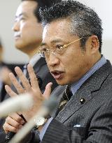 Watanabe forms new group with independent lawmaker, experts