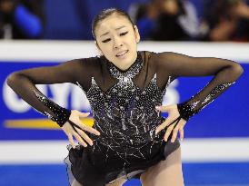 Kim comes in 1st at 4 continents figure skating short program