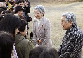 Emperor Akihito, Empress Michiko taking rest in Hayama