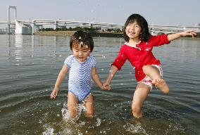 Temperatures hit July levels in some places in Japan