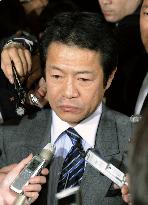 PM Aso tells Finance Minister Nakagawa to stay in post