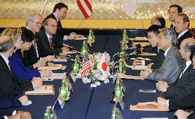 Clinton meets Nakasone to assure Japan of strong alliance