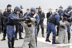 MSDF, coast guard conduct joint antipiracy exercise in Hiroshima