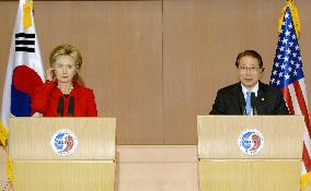 Clinton urges N. Korea to stop all activity on missile launches