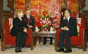 U.S., China agree on new dialogue framework