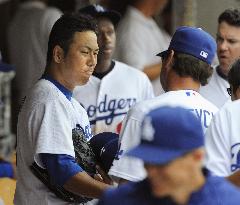 Dodgers' Kuroda throws in game against White Sox