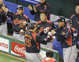 Japan advances to WBC 2nd round by beating S. Korea 14-2