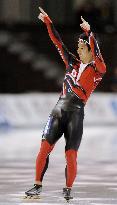 Oikawa wins men's 100-meter speed skating