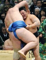 Sumo: Asa, Hakuho still sitting pretty at spring sumo