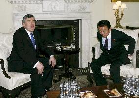 Aso meets with British PM Brown